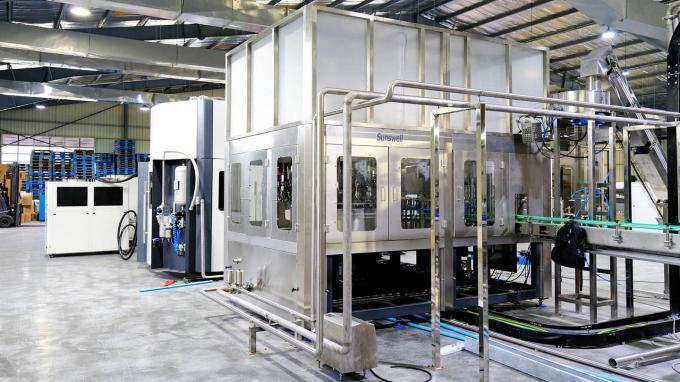 Hot Sale Kaca Botol Minuman Ringan Karbonasi Mesin Pengisian Minuman Beralkohol Karbonasi lini produksi 8